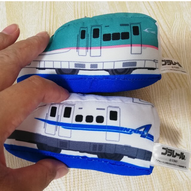 Takara Tomy(タカラトミー)のはやぶさ　N700A クッションキーホルダー キッズ/ベビー/マタニティのおもちゃ(電車のおもちゃ/車)の商品写真