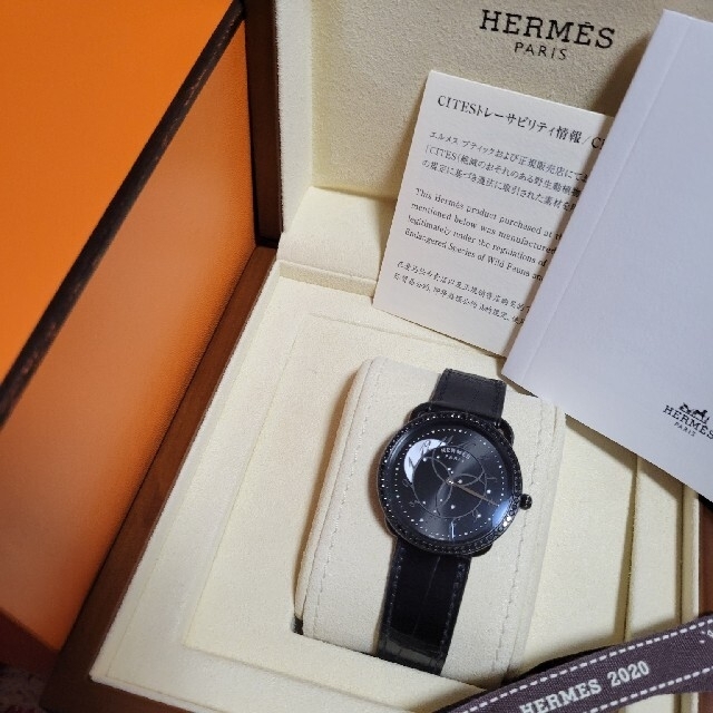 Hermes(エルメス)の限定エルメス新品未使用アルソー腕時計クロコ　男女兼用　要相談！ レディースのファッション小物(腕時計)の商品写真