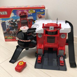 タカラトミー(Takara Tomy)のトミカ　ファイヤーステーション(ミニカー)