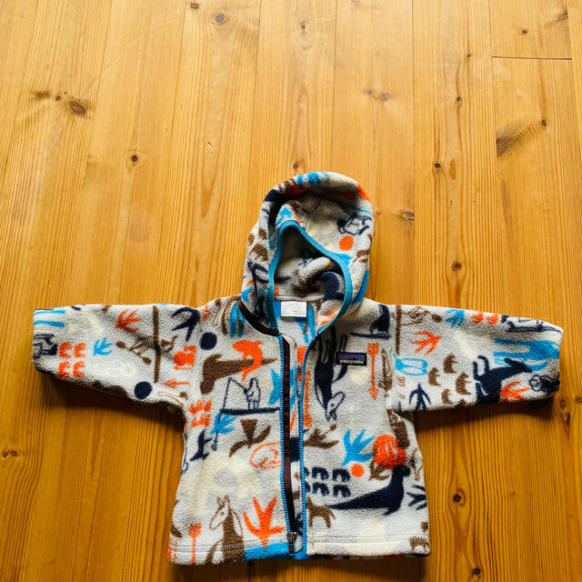 patagonia(パタゴニア)のパタゴニアベビー　3m-6m 60〜70センチ キッズ/ベビー/マタニティのベビー服(~85cm)(ジャケット/コート)の商品写真