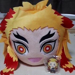 鬼滅の刃 煉獄 メガジャンボ 寝そべり ぬいぐるみ & ストラップ２点セット(キャラクターグッズ)