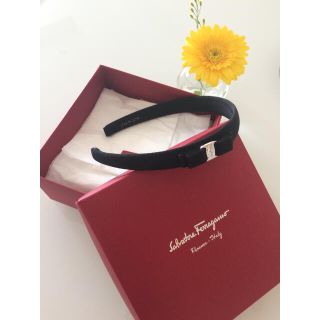 サルヴァトーレフェラガモ(Salvatore Ferragamo)のフェラガモ  カチューシャ 美品(カチューシャ)