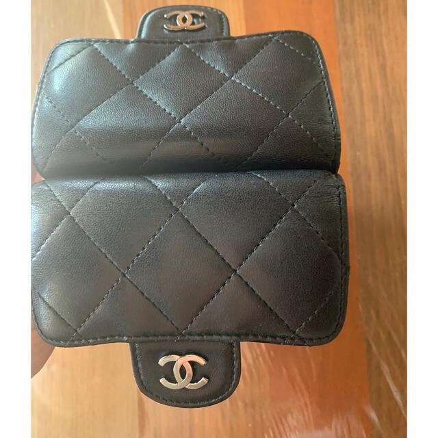 CHANEL(シャネル)のCHANEL マトラッセ　折り財布 レディースのファッション小物(財布)の商品写真