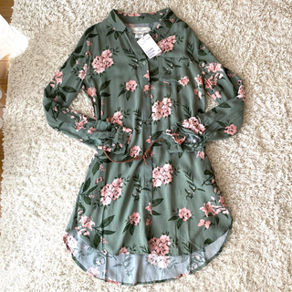 エイチアンドエム(H&M)のお値下げ♪新品☆H&M ワンピ　150 カーキ花柄　(ワンピース)