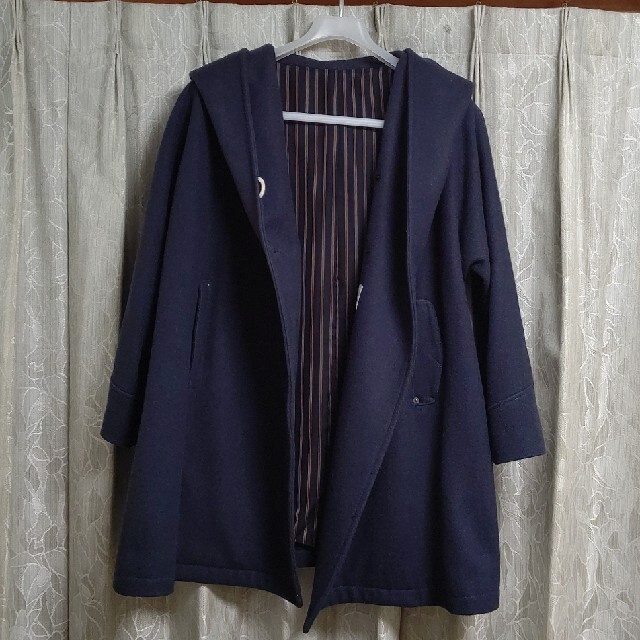 ADIEU TRISTESSE(アデュートリステス)のADIEU  TRISTESSE  LOISIR ／フード付き紺コート レディースのジャケット/アウター(ロングコート)の商品写真