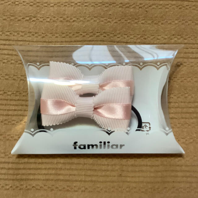 familiar(ファミリア)のファミリア　ヘアーゴム　リボン　新品 ハンドメイドのキッズ/ベビー(ファッション雑貨)の商品写真