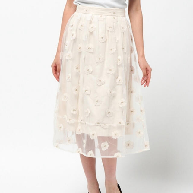SNIDEL(スナイデル)のsnidel ポイントフラワースカート レディースのスカート(ひざ丈スカート)の商品写真