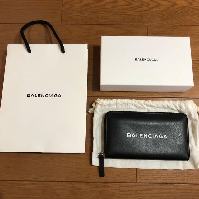 Balenciaga(バレンシアガ)の【25日までぐりこ様専用】BALENCIAGA ロゴプリント レザー 長財布 メンズのファッション小物(長財布)の商品写真