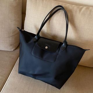 ロンシャン(LONGCHAMP)のロンシャン プラネット ナイロンショルダーバッグ 黒/Noir ユーズド美品(ショルダーバッグ)