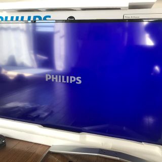 フィリップス(PHILIPS)のフィリップス ４０インチＶＡパネル採用モニター【中古】(ディスプレイ)