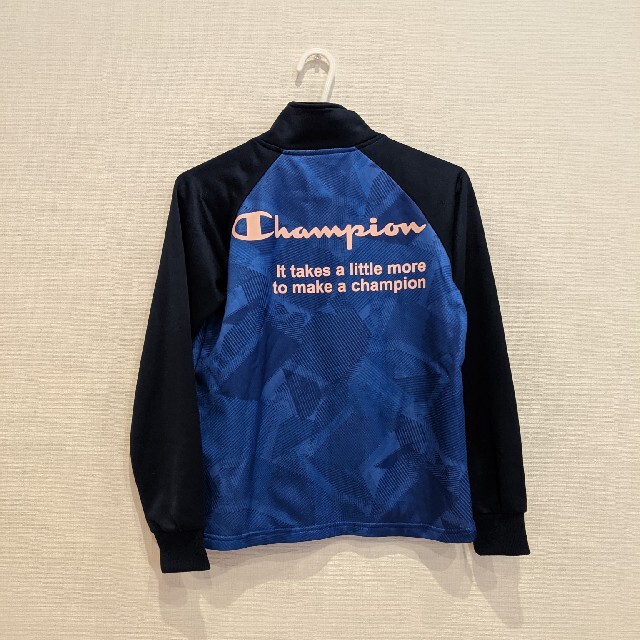 Champion(チャンピオン)のジャージ 上下セット キッズ/ベビー/マタニティのキッズ服女の子用(90cm~)(その他)の商品写真