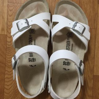 ビルケンシュトック(BIRKENSTOCK)のビルケンシュトック 37(サンダル)