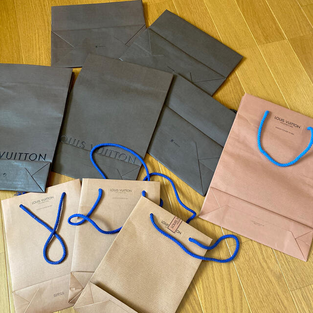 LOUIS VUITTON(ルイヴィトン)のルイヴィトンショップ紙袋9枚 レディースのバッグ(ショップ袋)の商品写真