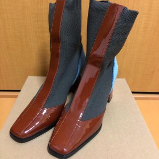 アリシアスタン(ALEXIA STAM)のJUEMI Enamel Mia Boots(ブーツ)