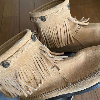 ミネトンカ(Minnetonka)のミネトンカフリンジブーツ(ブーツ)