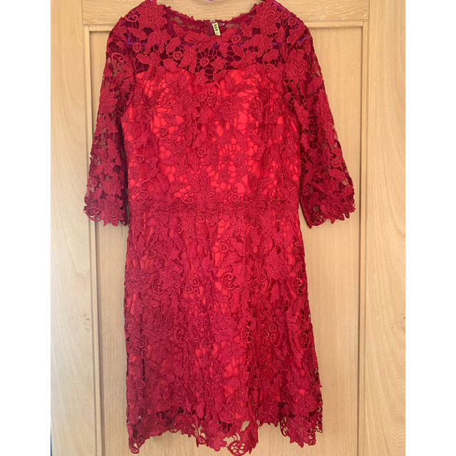 レースワンピース　ドレス　赤 レディースのフォーマル/ドレス(ミディアムドレス)の商品写真