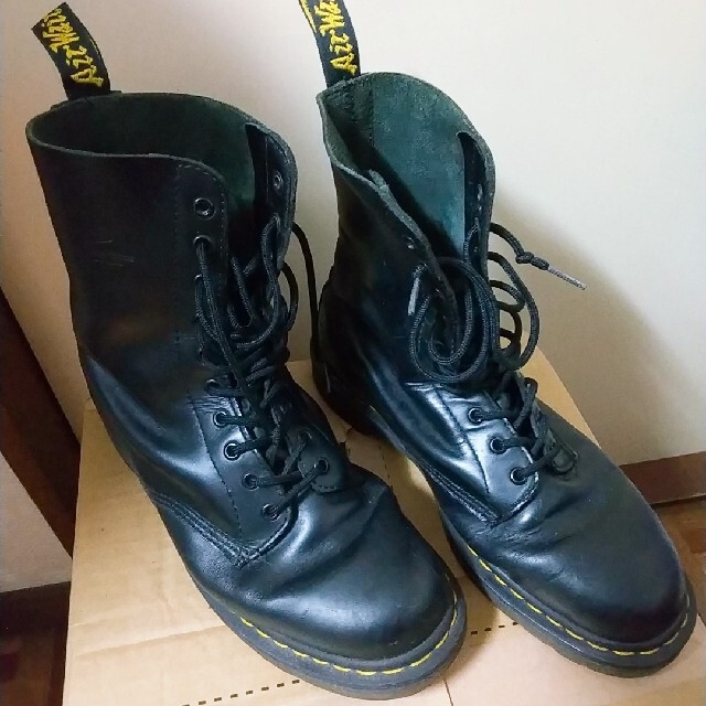 Dr.Martens(ドクターマーチン)の10ホール ドクターマーチン 割引最大8900円 メンズの靴/シューズ(ブーツ)の商品写真