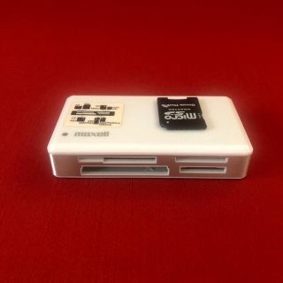 マクセル(maxell)の【ジャンク品】maxell UA20-MLT4.WH(その他)