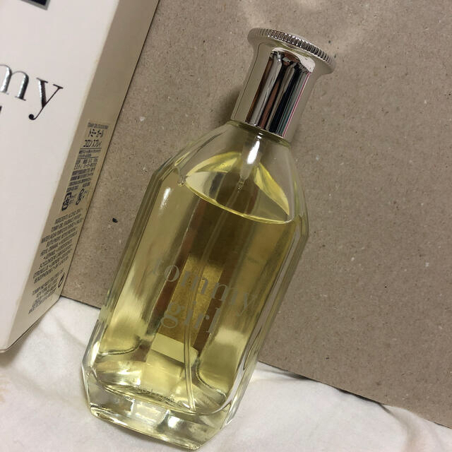 tommy girl(トミーガール)のトミーガール  コロン　スプレィ　100ml 【中古、美品】 コスメ/美容の香水(香水(女性用))の商品写真