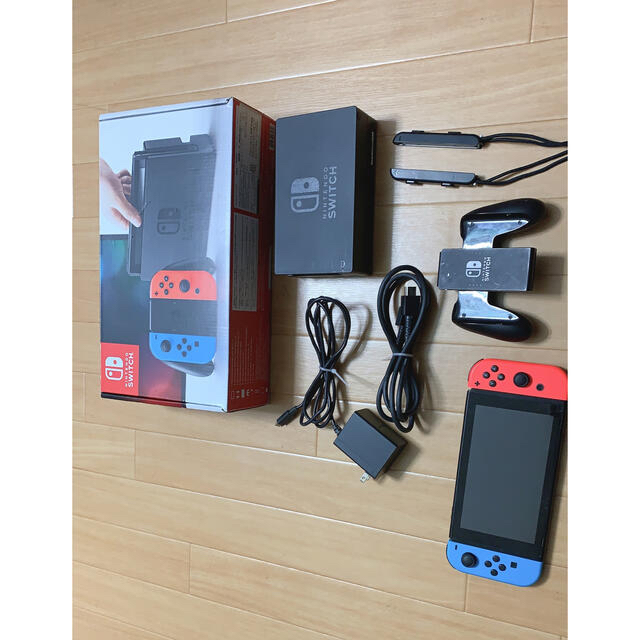 任天堂Switch 本体