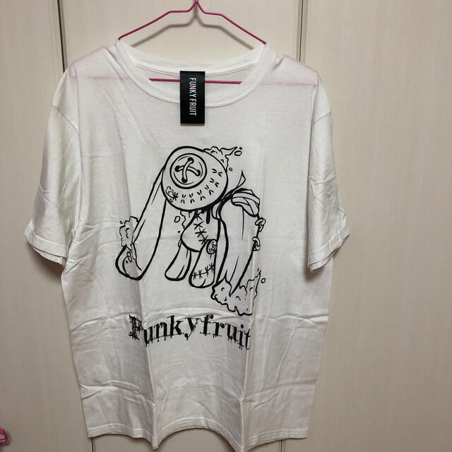 FUNKY FRUIT(ファンキーフルーツ)のファンキーフルーツ  Tシャツ レディースのトップス(Tシャツ(半袖/袖なし))の商品写真