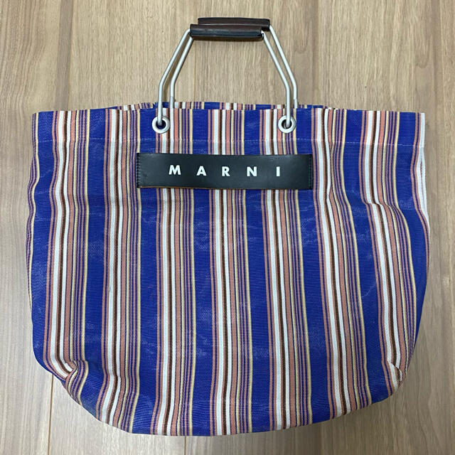 トートバッグMARNI フラワーカフェ ストライプトートバッグ