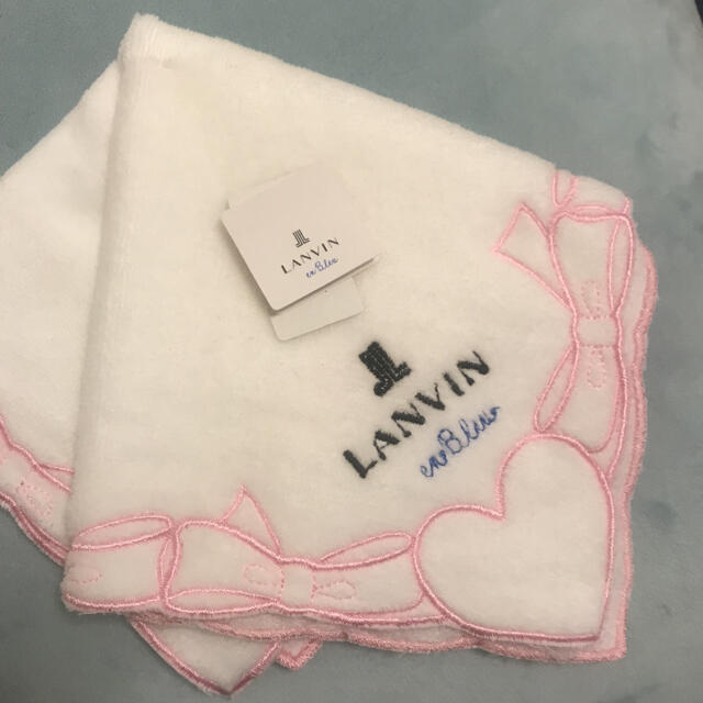 LANVIN en Bleu(ランバンオンブルー)のランバンオンブルー　タオルハンカチ レディースのファッション小物(ハンカチ)の商品写真