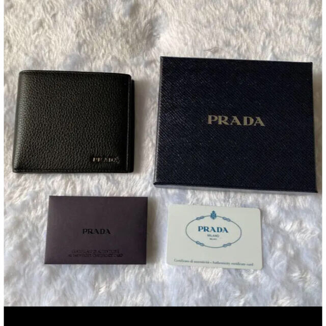 PRADA(プラダ)のPRADA プラダ　折りたたみ財布　二つ折り財布　小銭入れあり メンズのファッション小物(折り財布)の商品写真