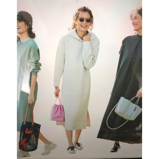 美品 フーディ パーカー allurevilleアルアバイル アナイ