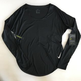 ナイキ(NIKE)のNIKE ナイキ レディース インナー ブラック Mサイズ(Tシャツ(長袖/七分))