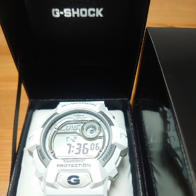 【新品未使用品】G-SHOCK　G-8900A-7JF  ホワイト