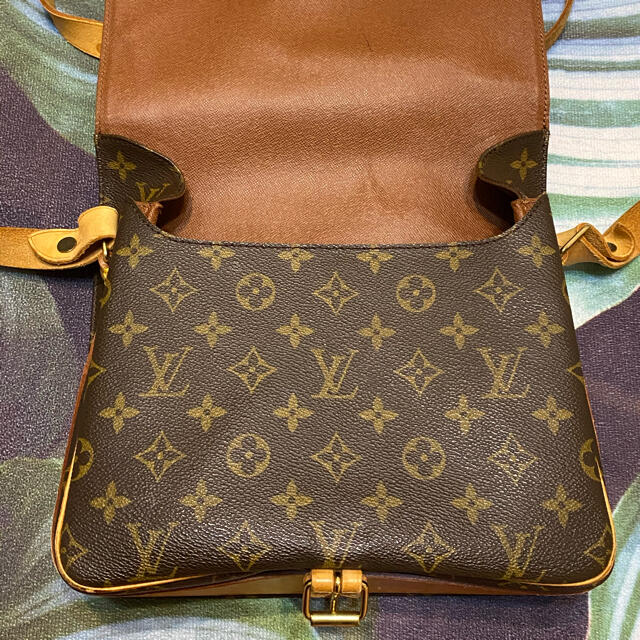 LOUIS VUITTON(ルイヴィトン)のLouis Vuitton 斜め掛けバッグ モノグラム カルトシエールGM レディースのバッグ(ショルダーバッグ)の商品写真