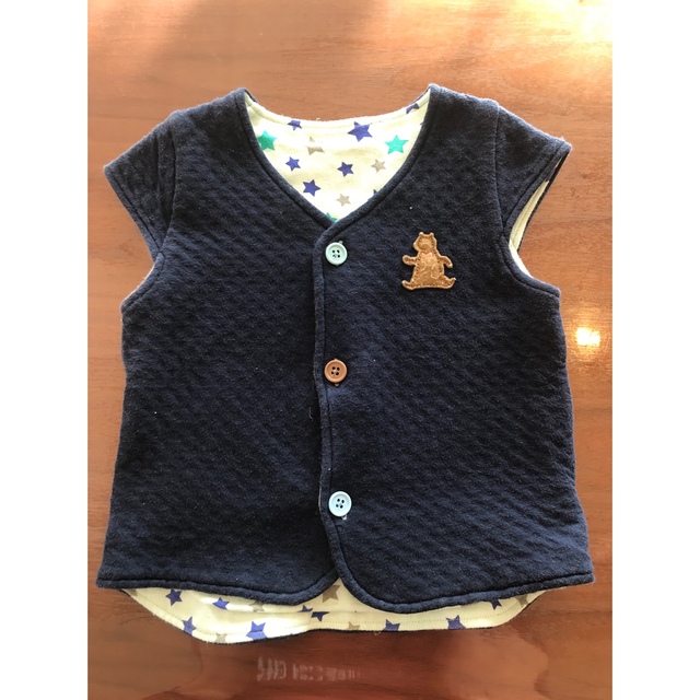 【90cm】キッズベスト　ネイビー キッズ/ベビー/マタニティのキッズ服男の子用(90cm~)(Tシャツ/カットソー)の商品写真