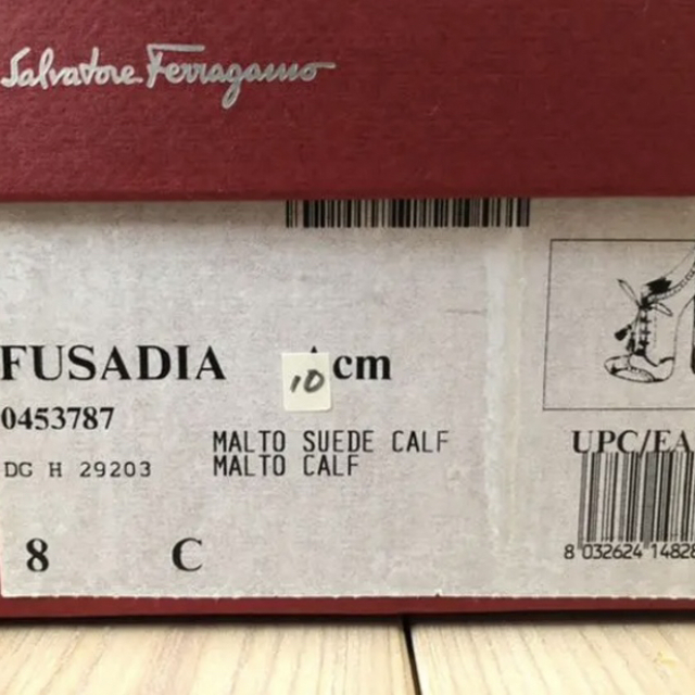 Salvatore Ferragamo(サルヴァトーレフェラガモ)のSalvatore Ferragamo ブーティ カーフスエード ピンクベージュ レディースの靴/シューズ(ブーティ)の商品写真