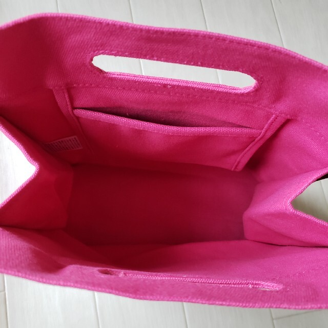 THE BODY SHOP(ザボディショップ)の[新品] ボディショップ トートバッグ ピンク② レディースのバッグ(トートバッグ)の商品写真