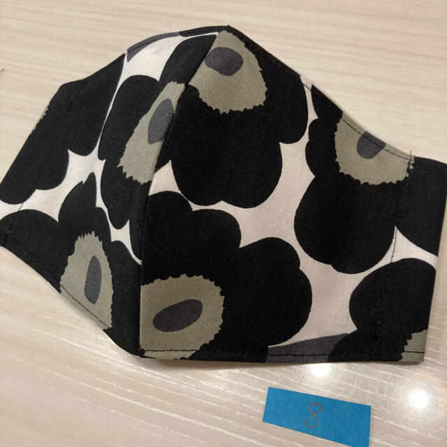 marimekko(マリメッコ)の立体　インナーマスク　黒8 ハンドメイドのハンドメイド その他(その他)の商品写真