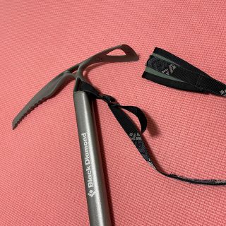 ブラックダイヤモンド(Black Diamond)のピッケル Black Diamond レイブンプロ 55cm おまけ付き(登山用品)