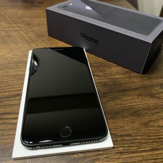 アイフォーン(iPhone)のiPhone 8 plus 64GB simフリー　本体　(スマートフォン本体)