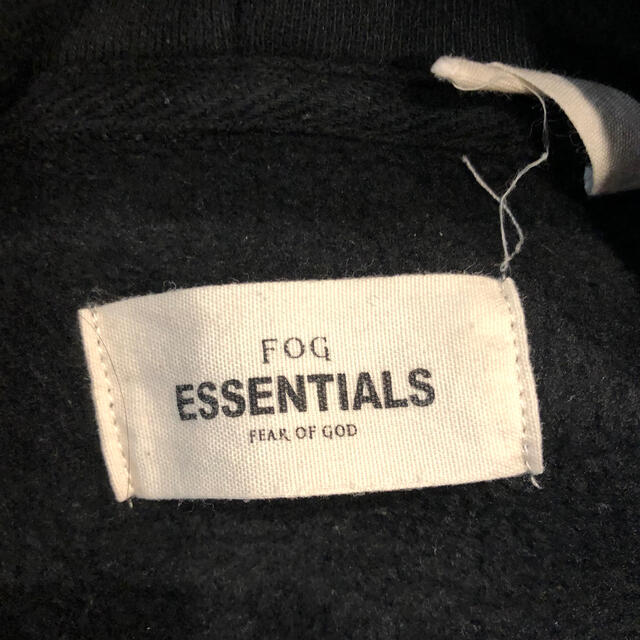 essentiais fear of god パーカー 2