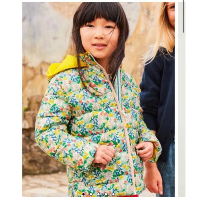 Boden(ボーデン)のmini boden ♡ コート ジャケット フラワー イエロー 完売品 キッズ/ベビー/マタニティのキッズ服女の子用(90cm~)(コート)の商品写真