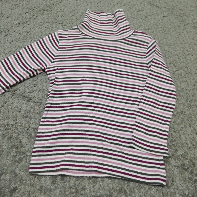 BeBe(ベベ)のベベ　ハイネック キッズ/ベビー/マタニティのキッズ服女の子用(90cm~)(Tシャツ/カットソー)の商品写真