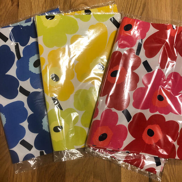 marimekko(マリメッコ)のマリメッコ　生地　新品未使用　cセット その他のその他(その他)の商品写真