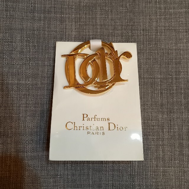 Christian Dior(クリスチャンディオール)のクリスチャンディオール ブローチ レディースのアクセサリー(ブローチ/コサージュ)の商品写真