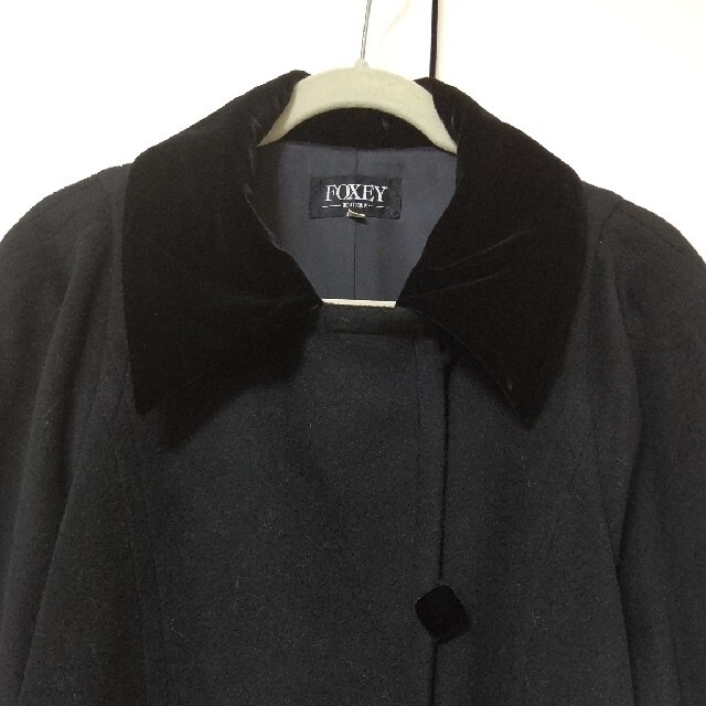 FOXEY(フォクシー)の最終価格!FOXEYカシミア70%ブラックコート レディースのジャケット/アウター(ダッフルコート)の商品写真