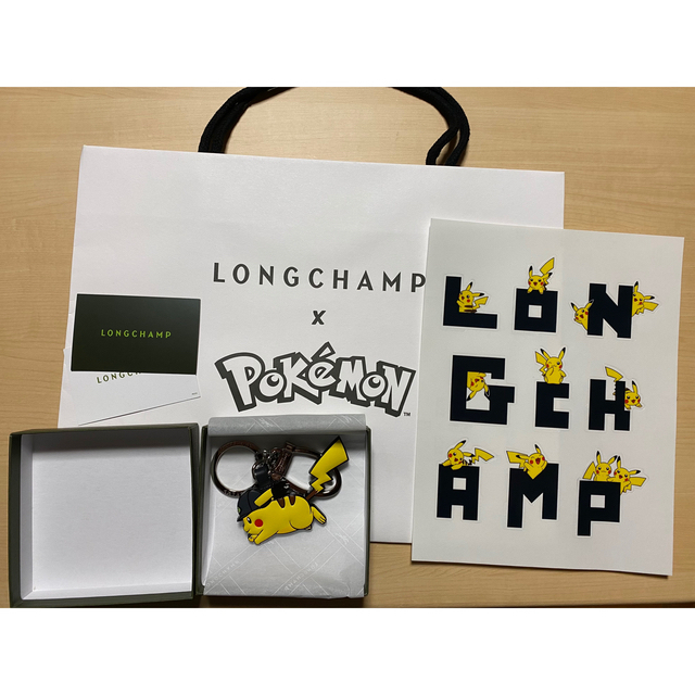 LONGCHAMP(ロンシャン)のロンシャン×ポケモン　ホースキャップ　ピカチュウ　キーリング レディースのファッション小物(キーホルダー)の商品写真