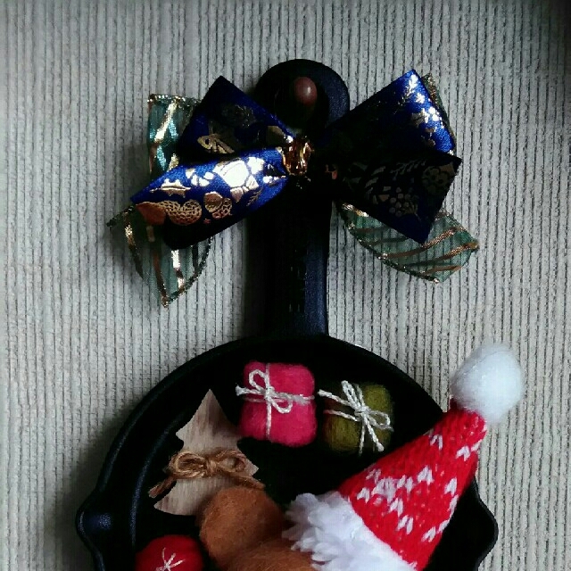 限定品新品 羊毛フェルト☆クリスマス壁掛けの通販 もこぐま's shop|ラクマ by 爆買い2023