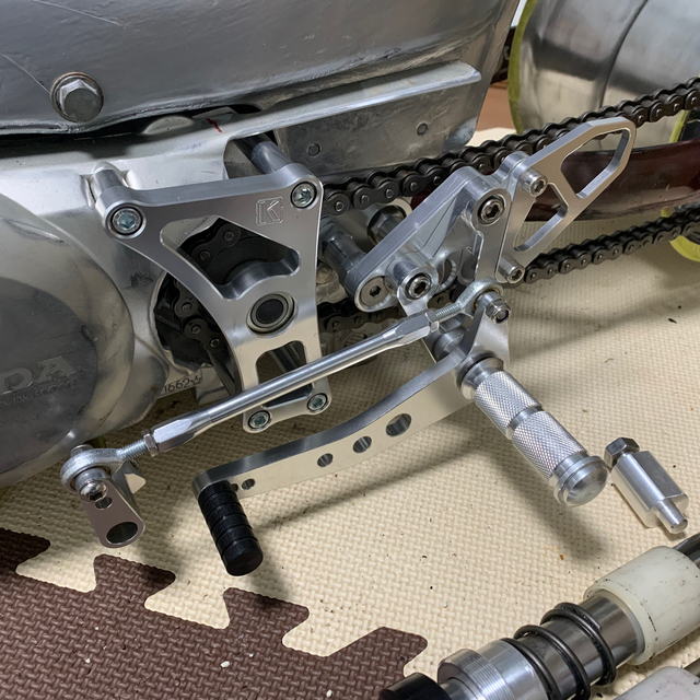 シャリー  バックステップ 自動車/バイクのバイク(パーツ)の商品写真