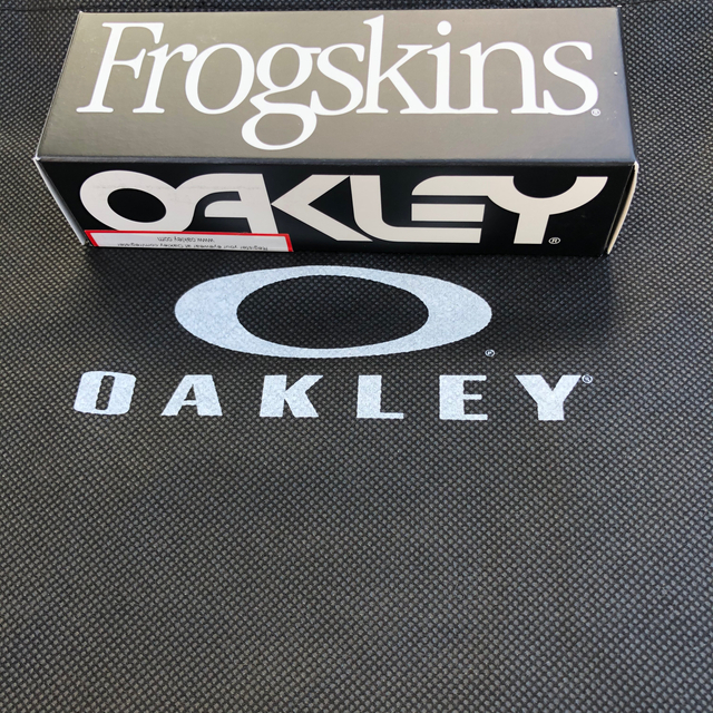 Oakley × Fragment Frogskin XS 1