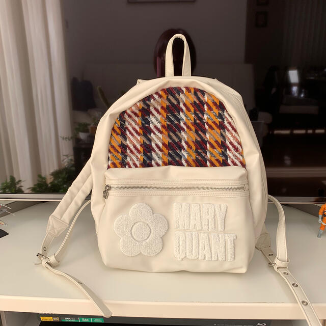 MARY QUANT(マリークワント)のマリークワント　リュック　白 レディースのバッグ(リュック/バックパック)の商品写真