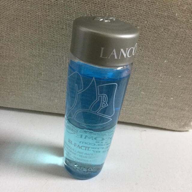 LANCOME(ランコム)のランコム/ビファシル 30ml コスメ/美容のスキンケア/基礎化粧品(クレンジング/メイク落とし)の商品写真